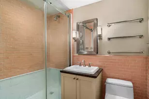 340 W 57th St, New York City, NY 10019 - Photo 8