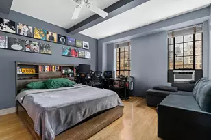 340 W 57th St, New York City, NY 10019 - Photo 4