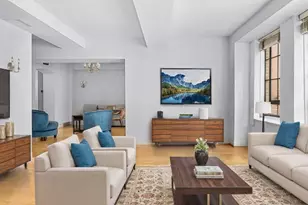 340 W 57th St, New York City, NY 10019 - Photo 2