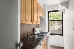 17 W 67th St, New York, NY 10023 - Photo 2