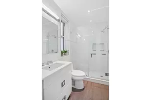 340 E 72nd St, New York City, NY 10021 - Photo 12