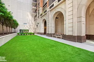 161 W 61st St, New York, NY 10023 - Photo 14