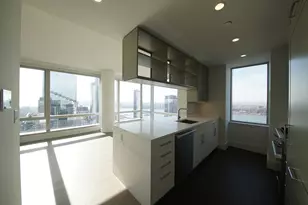 555 10th Ave, New York, NY 10018 - Photo 2