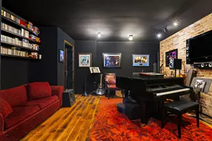345 W 13th St, New York City, NY 10014 - Photo 14