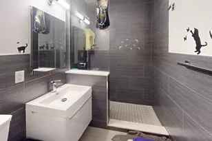 235 W 70th St, New York City, NY 10023 - Photo 6