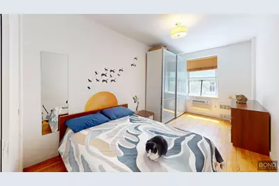 235 W 70th Street #2G, New York City, NY 10023 - Photo 4