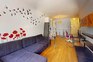 235 W 70th St, New York City, NY 10023 - Photo 2