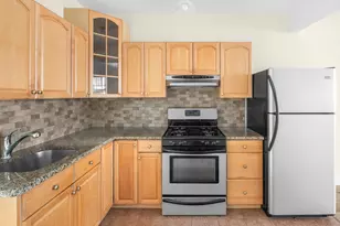 98 15th St, New York City, NY 11215 - Photo 4