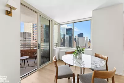 236 E 47th Street #30E, New York City, NY 10017 - Photo 4
