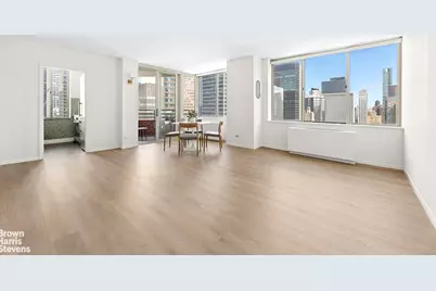 236 E 47th Street #30E, New York City, NY 10017 - Photo 2
