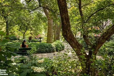 48 Gramercy Park N #1B, New York City, NY 10010 - Photo 16