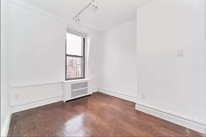 224 W 13th Street #4R, New York City, NY 10011 - Photo 2