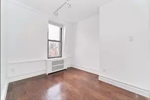 224 W 13th St, New York City, NY 10011 - Photo 2