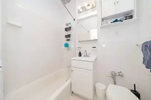 344 W 17th St, New York City, NY 10011 - Photo 8