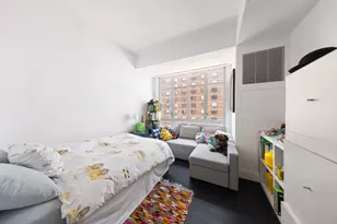 200 E 95th St, New York, NY 10128 - Photo 18