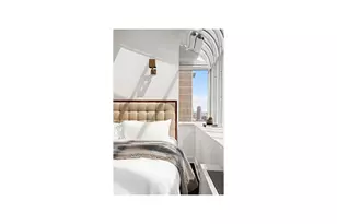 310 E 46th St, New York City, NY 10017 - Photo 6