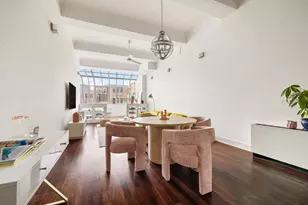 310 E 46th St, New York City, NY 10017 - Photo 2
