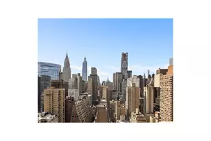 310 E 46th St, New York City, NY 10017 - Photo 10
