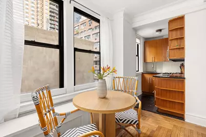 333 E 53rd Street #7C, New York City, NY 10022 - Photo 2