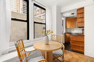 333 E 53rd St, New York City, NY 10022 - Photo 2