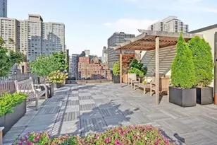 333 E 53rd St, New York City, NY 10022 - Photo 12