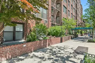211 E 18th St, New York City, NY 10003 - Photo 10
