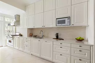 127 E 81st St, New York City, NY 10028 - Photo 4