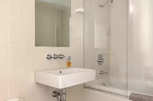 259 E 7th St, New York City, NY 10009 - Photo 16