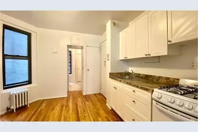 311 E 76th Street #8, New York, NY 10021 - Photo 4