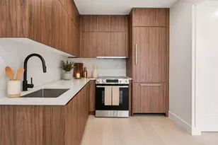 371 Hawthorne St, New York City, NY 11225 - Photo 4