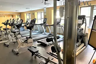 516 W 47th St, New York City, NY 10036 - Photo 2