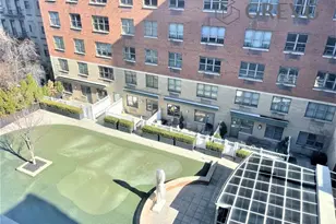 516 W 47th St, New York City, NY 10036 - Photo 12
