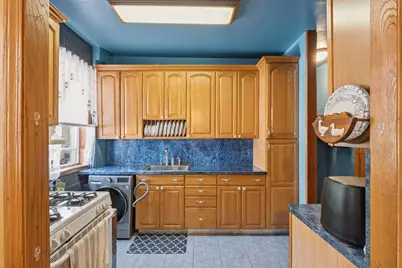 818 Onderdonk Avenue, New York City, NY 11385 - Photo 10