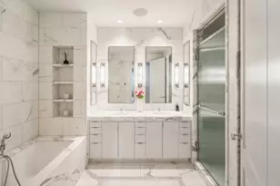 301 E 81st St, New York, NY 10028 - Photo 4