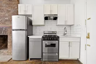 307 W 29th St, New York City, NY 10001 - Photo 2