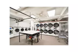 420 E 64th St, New York, NY 10065 - Photo 32