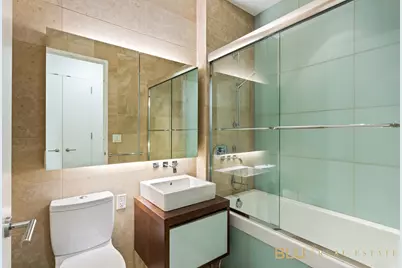 247 W 46th Street #401, New York, NY 10036 - Photo 4