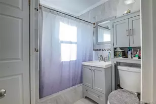 112-28 200th St, New York City, NY 11412 - Photo 14