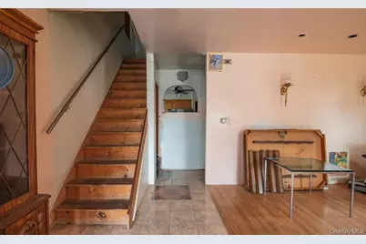 133-60 244th Street, New York City, NY 11422 - Photo 4