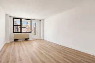130 E 18th St, New York City, NY 10003 - Photo 8