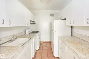 415 E 52nd St, New York, NY 10022 - Photo 4