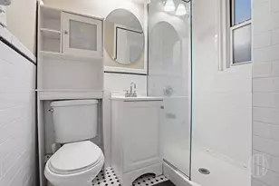 354 W 12th St, New York City, NY 10014 - Photo 4