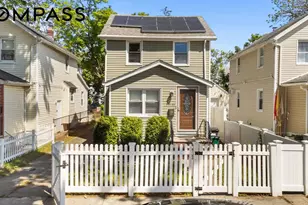 194-35 114th Dr, New York City, NY 11412 - Photo 2