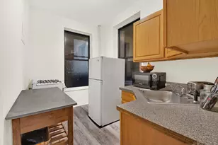 230 E 25th St, New York, NY 10010 - Photo 4