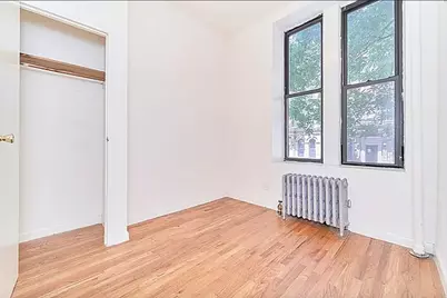 230 E 25th Street #1B, New York, NY 10010 - Photo 2