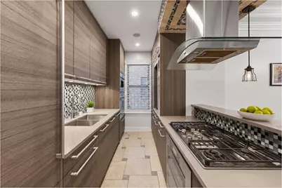 357 W 55th Street #2H, New York, NY 10019 - Photo 2