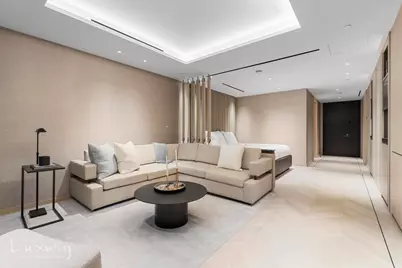 685 Fifth Avenue #6D, New York City, NY 10022 - Photo 2