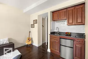 320 E 42nd St, New York City, NY 10017 - Photo 6