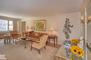 415 E 52nd St, New York City, NY 10022 - Photo 2