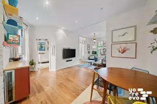 211 W 10th St, New York City, NY 10014 - Photo 2